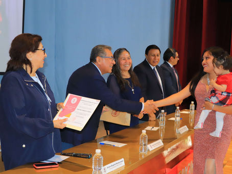 #GraphosCc #Tlx #Noticias | La UATx es un símbolo de identidad para nuestros egresados: Rector
• Apadrina a XXIII generación de Arquitectos