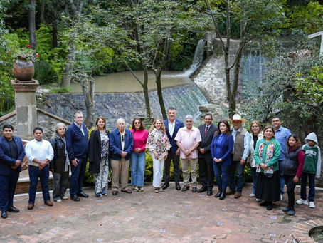 #GraphosCc #Tlx #Noticias #Municipios #TlaxcalaCapital | ANTE INVITADOS ESPECIALES ALCALDE ALFONSO SÁNCHEZ GARCÍA MUESTRA BELLEZAS HISTÓRICAS Y CULTURALES DE TLAXCALA