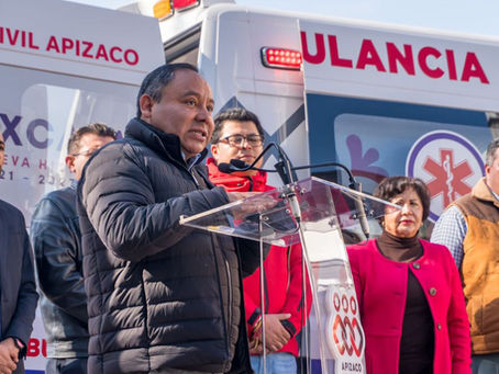 #GraphosCc #Tlx #Noticias #Municipios #Apizaco | JAVIER RIVERA ENTREGA NUEVA AMBULANCIA A PROTECCIÓN CIVIL MUNICIPAL