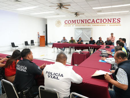 #GraphosCc #Tlx #Noticias #Municipios #Apetatitlán | Acude Azain Ávalos Marbán a reunión en la SCyT