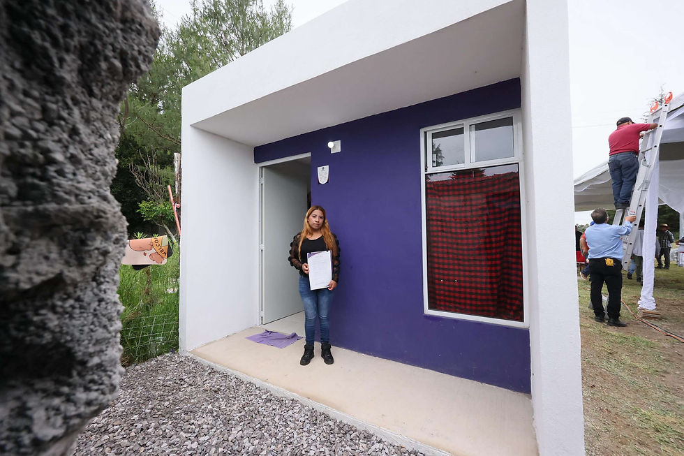 #GraphosCc #Tlx #Noticias #GobTlax | ENTREGA GOBIERNO ESTATAL ACCIONES DE VIVIENDA DIGNA EN TZOMPANTEPEC.