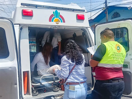 #GraphosCc #Tlx #Noticias #Municipios #TlaxcalaCapital | POLICÍA MUNICIPAL DE TLAXCALA Y PROTECCIÓN CIVIL DEL AYUNTAMIENTO ATIENDEN ACCIDENTE DE CUATRIMOTO EN SAN SEBASTIÁN ATLAHAPA