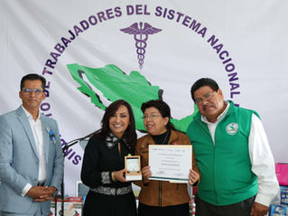 #GraphosCc #Tlx #Noticias #GobTlax | RECONOCE GOBERNADORA A MADRES Y PADRES DE LA SECCIÓN 31 DEL STSNS