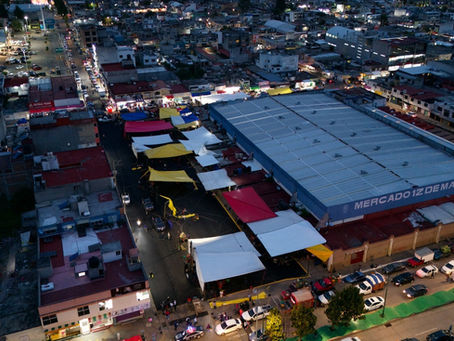 #GraphosCc #Tlx #Noticias #Municipios #Apizaco | Javier Rivera Bonilla cumple su compromiso y entrega rehabilitada la explanada del Mercado 12 de Mayo