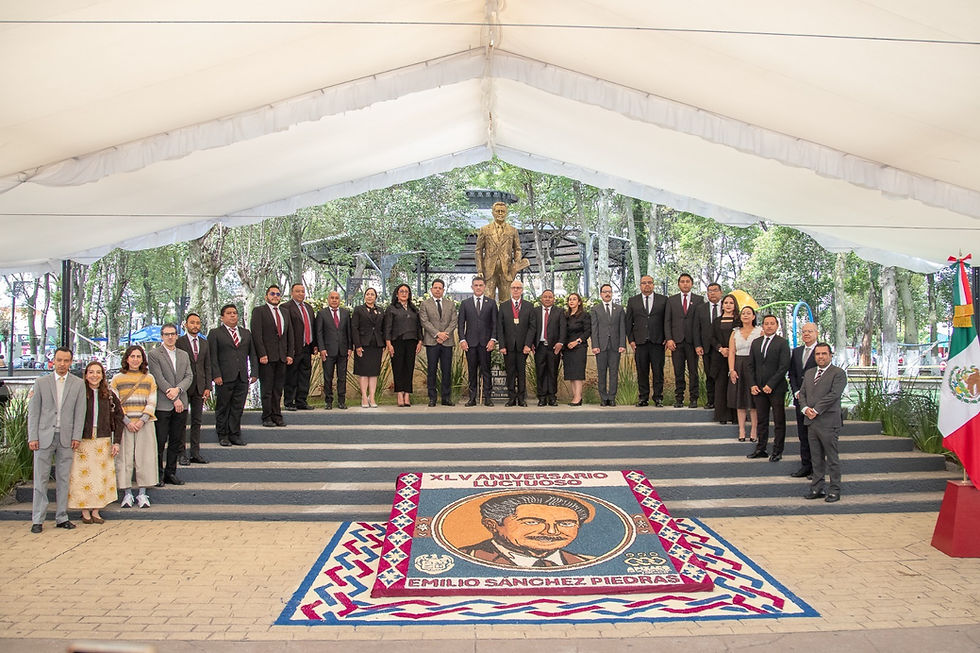 #GraphosCc #Tlx #Noticias #Municipios #Apizaco | APIZACO HONRA EL LEGADO DE EMILIO SÁNCHEZ PIEDRAS A 45 AÑOS DE SU PARTIDA