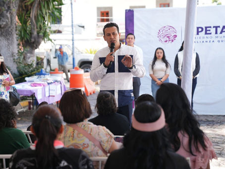 #GraphosCc #Tlx #Noticias #Municipios #Apetatitlán | Azaín Ávalos Marban impulsa la educación con entrega de más de 800 kits escolares