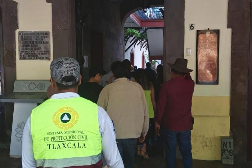 #GraphosCc #Tlx #Noticias #Municipios #TlaxcalaCapital | AYUNTAMIENTO DE TLAXCALA ACTIVA PROTOCOLOS TRAS SISMO PERCIBIDO EN LA CAPITAL