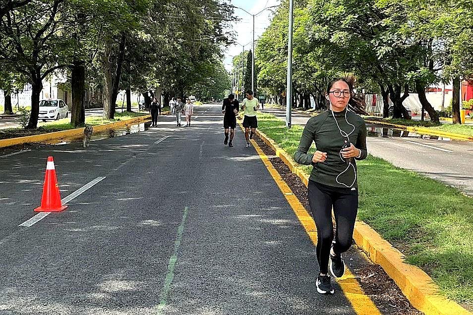 #GraphosCc #Tlx #Noticias #Municipios #TlaxcalaCapital | FAMILIAS CONVIVEN Y SE EJERCITAN CON SEGURIDAD Y ALEGRÍA EN EL REGRESO DE “MUÉVETE TLAXCALA”