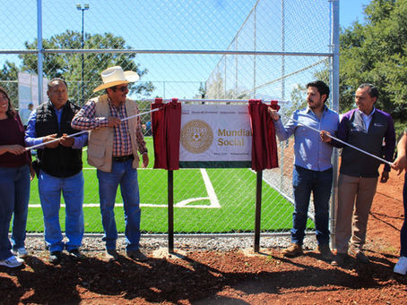 #GraphosCc #Tlx #Noticias #Municipios #Yauhquemehcan | Entregan en Yauhquemehcan cancha de Fútbol 5