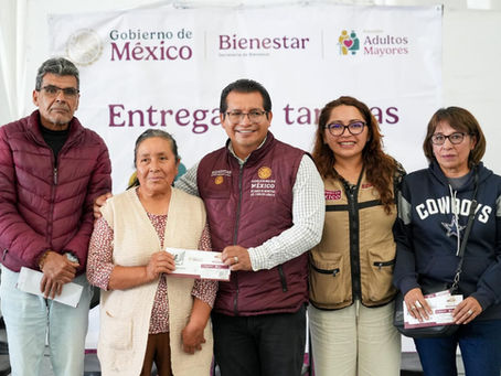 #GraphosCc #Tlx #Noticias | Entrega Secretaría de Bienestar 817 Tarjetas a Personas Adultas Mayores
