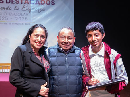 #GraphosCc #Tlx #Noticias #Municipios #Apizaco | RECONOCE GOBIERNO DE APIZACO, ALUMNOS DESTACADOS EN DESEMPEÑO ACADÉMICO
