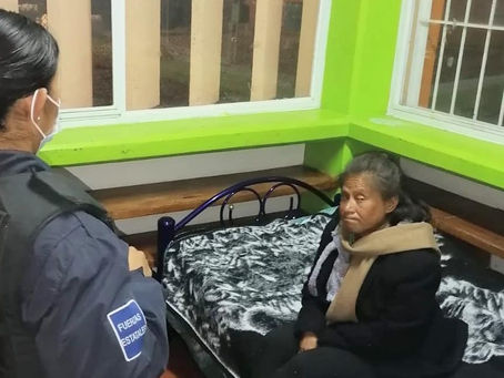 #AIGCcTlx | SEDIF RESCATA A UNA MUJER EN SITUACIÓN DE CALLE; BUSCAN A SUS FAMILIARES
