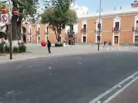 #AIGCcTlx | #HistoriadelDía Las principales calles de Tlaxcala lucen con poco tránsito vehicular