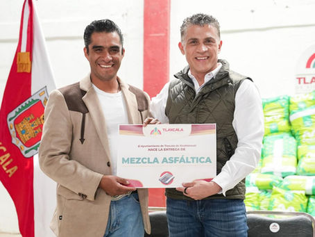 #GraphosCc #Tlx #Noticias #Municipios #TlaxcalaCapital | ALCALDE ALFONSO SÁNCHEZ GARCÍA REALIZA LA PRIMERA ENTREGA DE 50 TONELADAS DE MEZCLA ASFÁLTICA EN FRÍO PARA DUPLICAR ESFUERZOS DE BACHEO