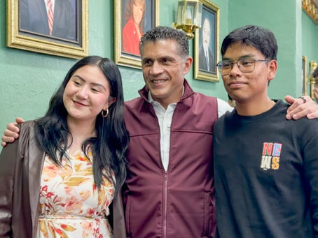 #GraphosCc #Tlx #Noticias #Municipios #TlaxcalaCapital | El presidente municipal de Tlaxcala, Alfonso Sánchez García, recibió en el Ayuntamiento a estudiantes de Ciencias Políticas