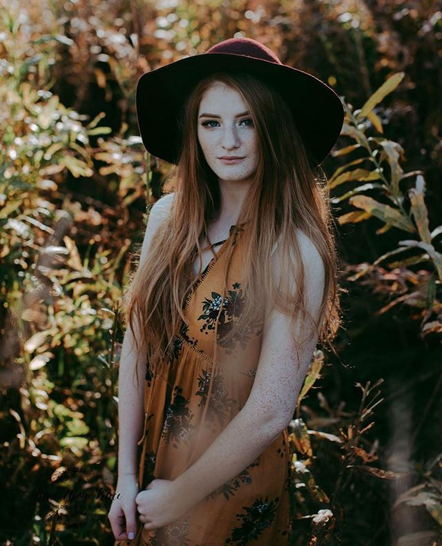 So pretty!!! Senior photos for this beauty.jpg