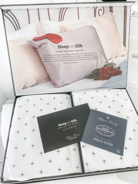 FISHERS FINERY HONEST REVIEW // LUXURIOUS SILK PILLOWCASES, SLEEPWEAR AND ROBES