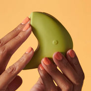 다양한 형태와 색상의 바이브레이터 제품 진열 이미지