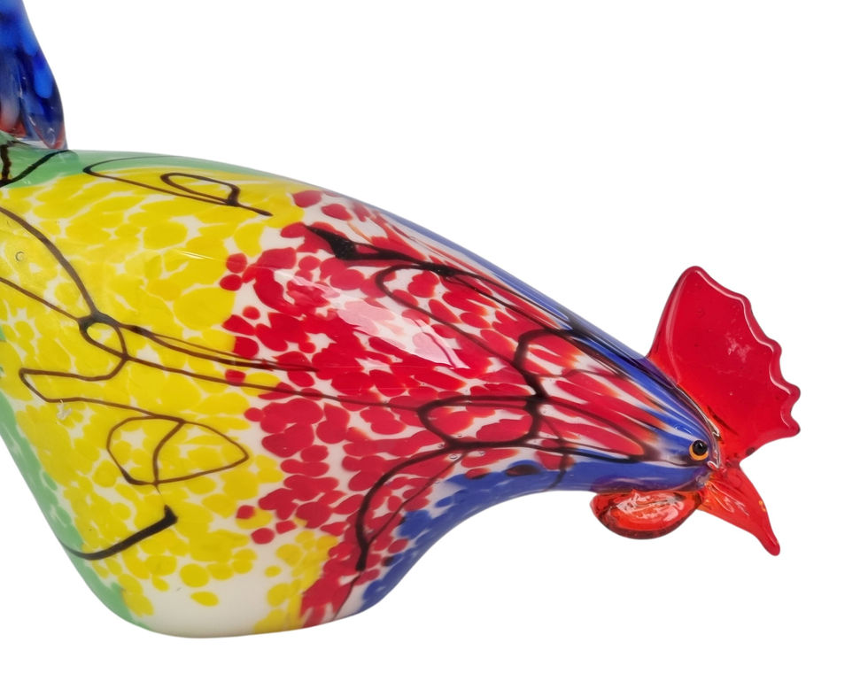 Glass sculpture of a chicken - modern artwork