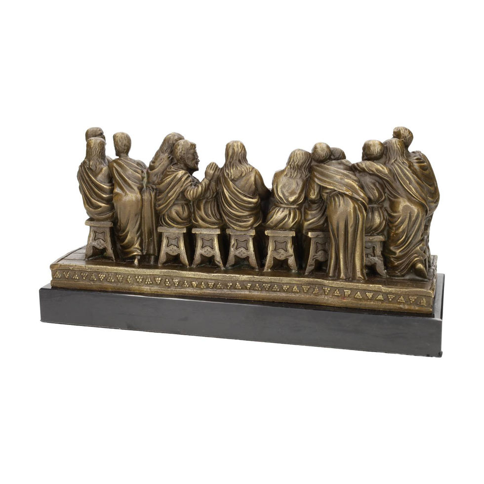 Bronze statue of jezus at his last supper - contemporary art - Easter