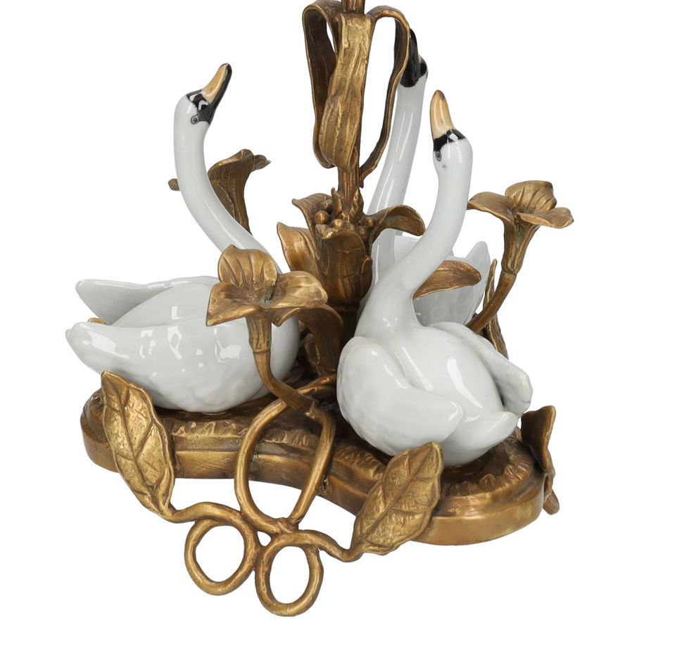 Porcelain and bronze candlestick decorated with three swans - Christmas