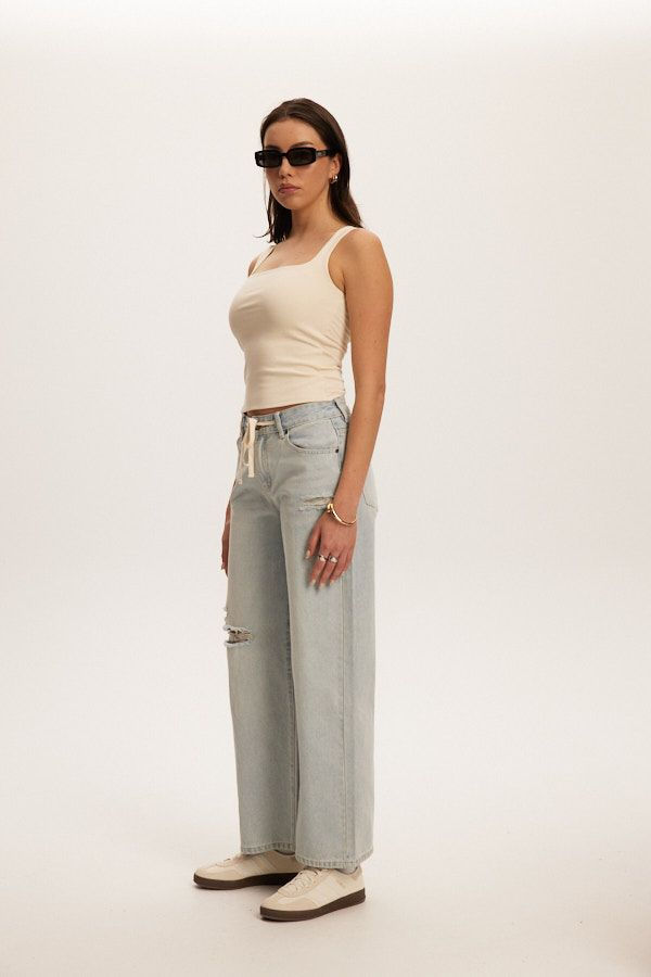 Miniature : Camisole Scarlett à col carré par Kuwalla Tee | Boutique Plateforme