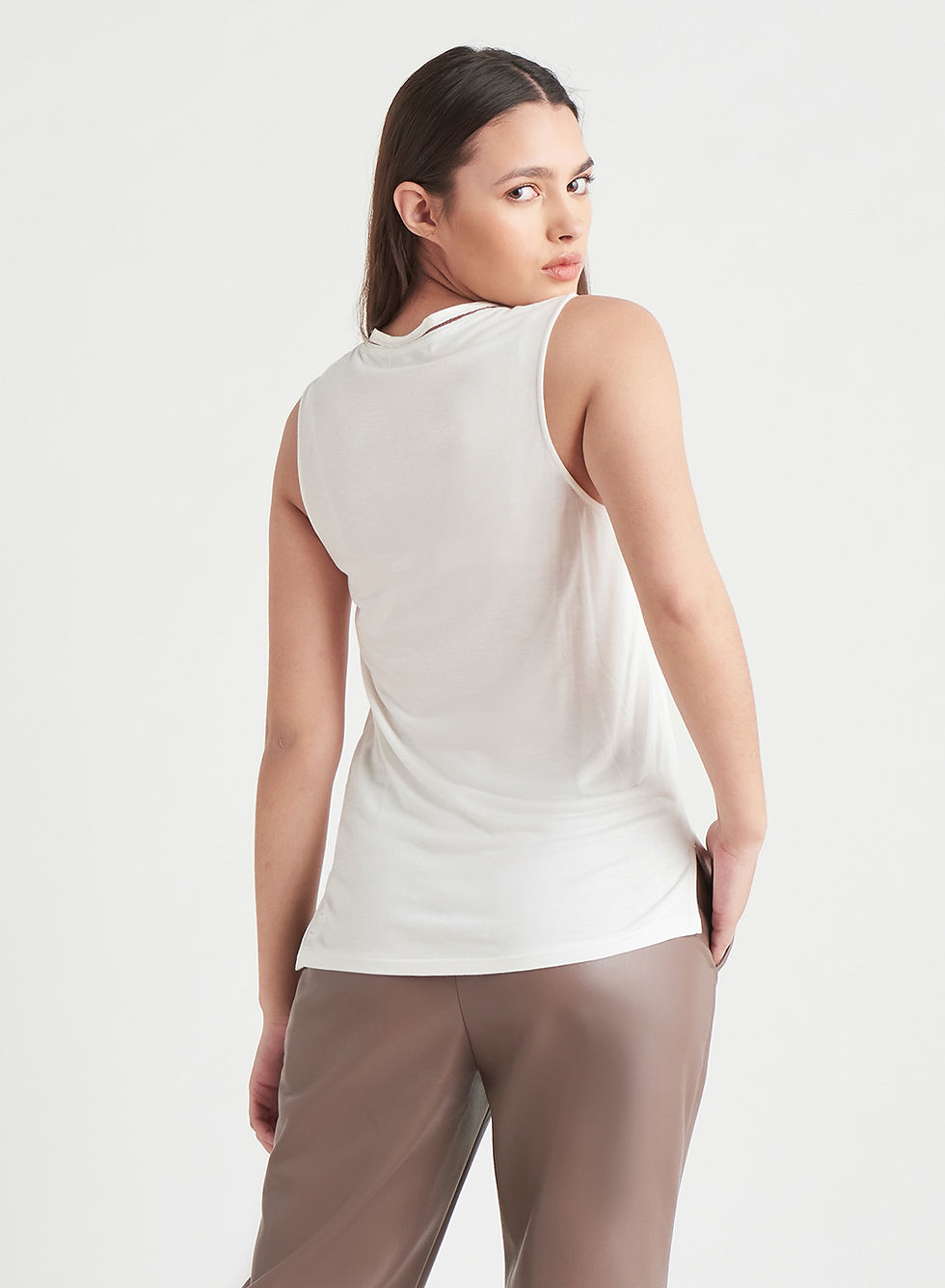 Miniature : Camisole blanche à plis Black Tape, style 1924750