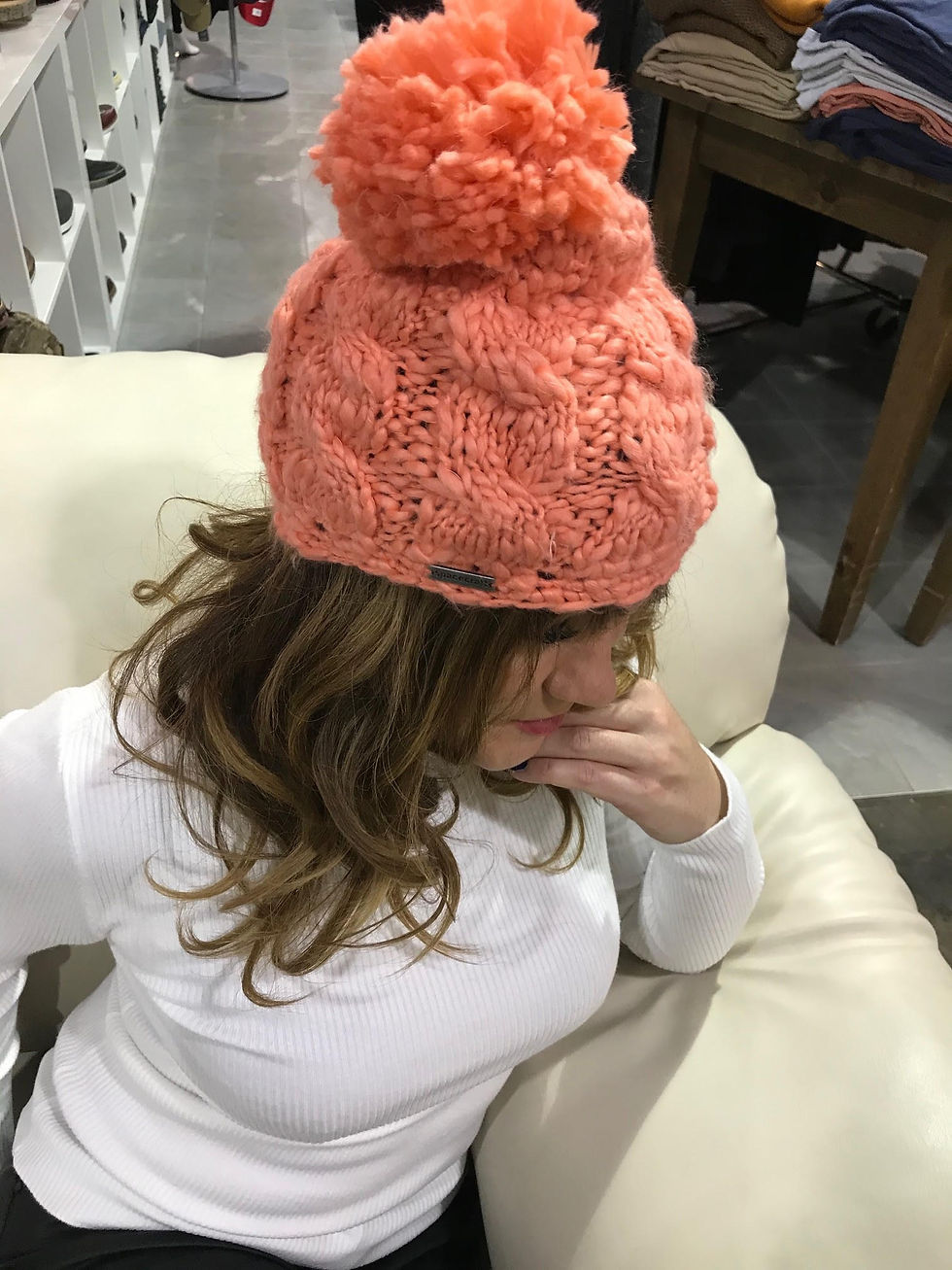 Miniature : Tuque rose saumon Spacecraft Collective