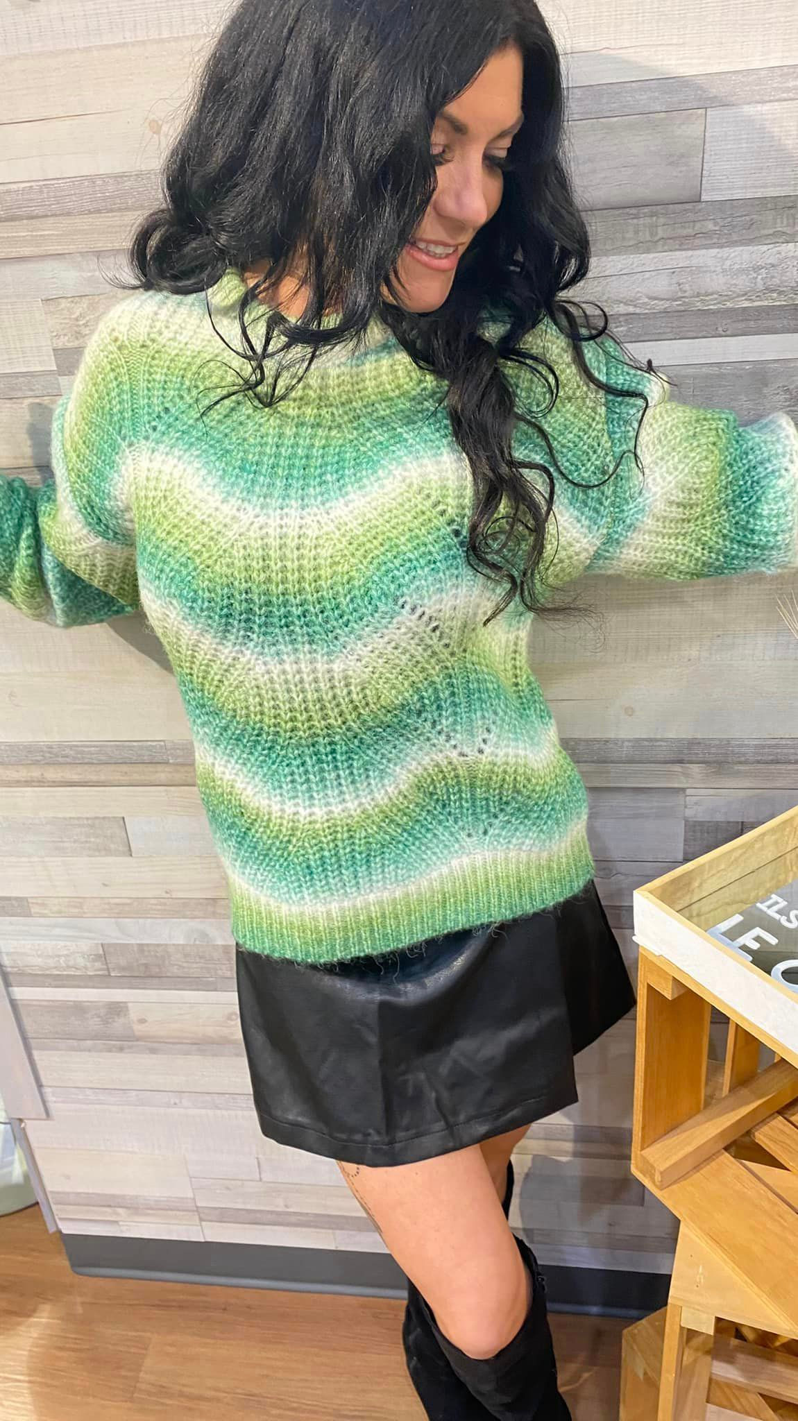 Tricot laineux à ondulations vertes Kaffe