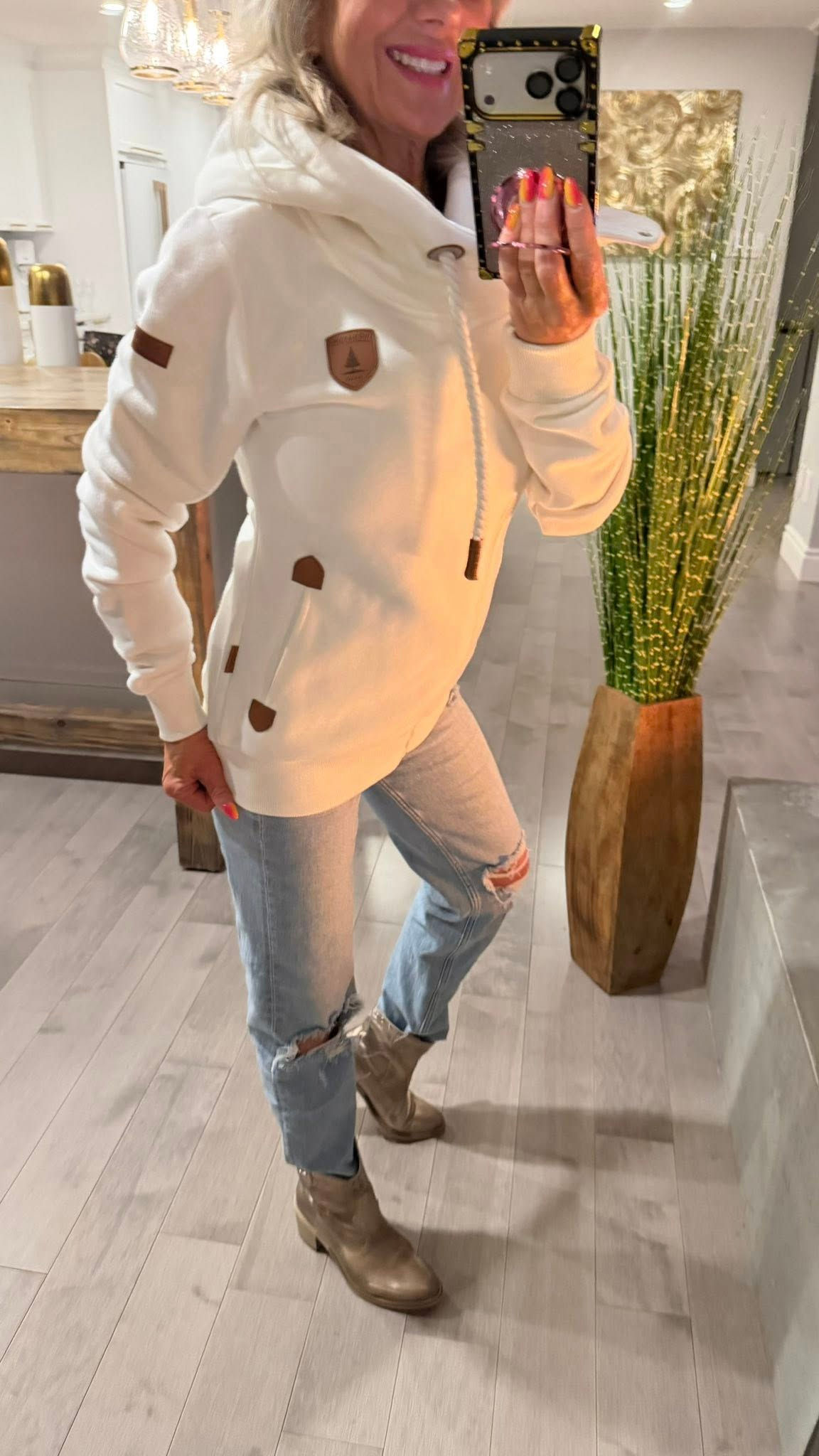 Hoodie Athena à zip asymétrique par Wana Kome | Boutique Plateforme
