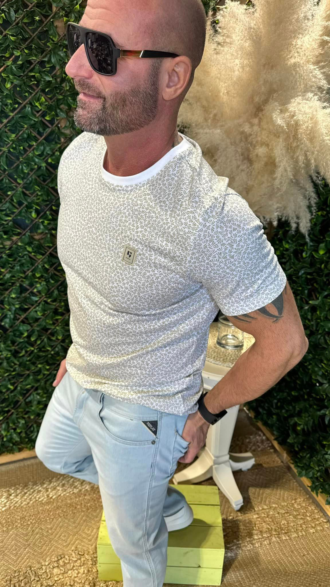 T-shirt à motifs abstraits Garcia | Boutique Plateforme