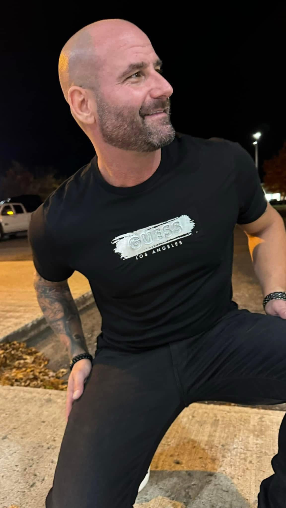 T-shirt embossé argent Guess | Boutique Plateforme