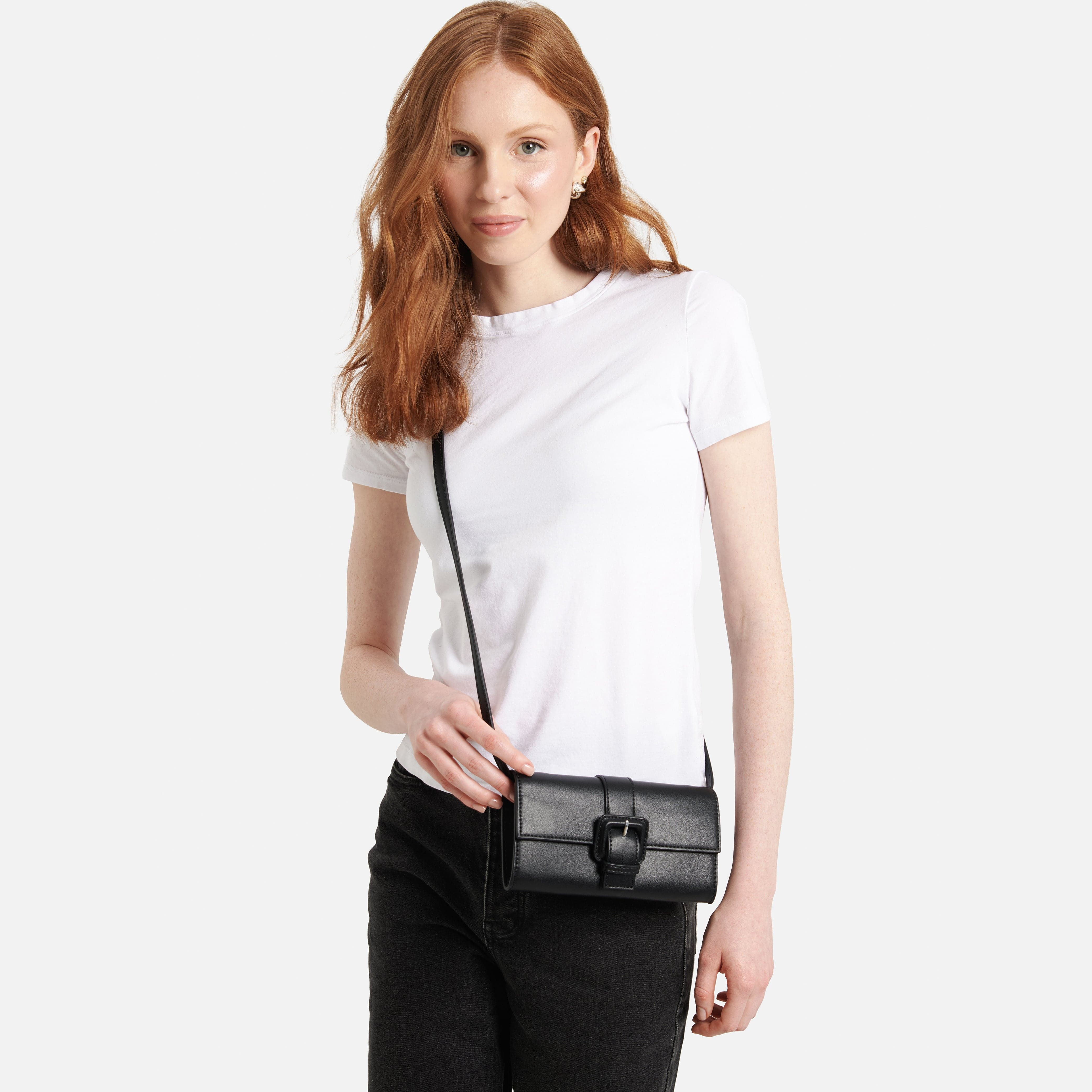 Portefeuille à bandoulière Renée noir par Lambert | Boutique Plateforme