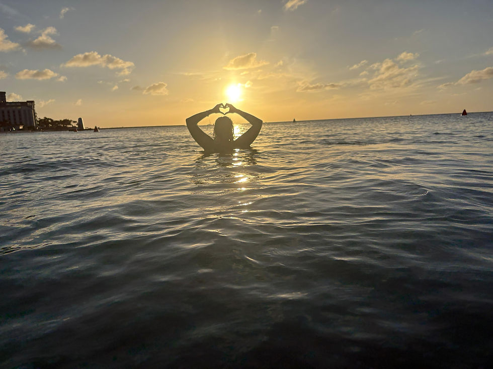 Luvheart_sunset_closeup_aruba.jpg