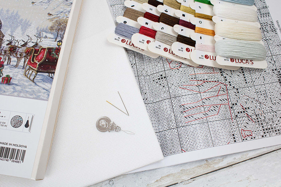 Thumbnail: Cross Stitch Kit Luca-S GOLD - B2408 Santa Interior