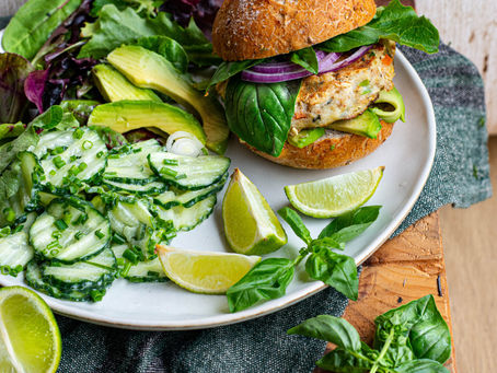 Burger de poisson aux saveurs asiatiques