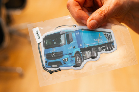 Ein Bild von einem LKW.