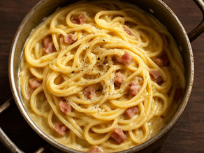 One Pot Spaghetti Carbonara Style mit cremiger Sauce und Speck
