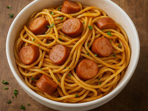 Klassische Spaghetti mit Würstchen, bekannt aus The Big Bang Theory