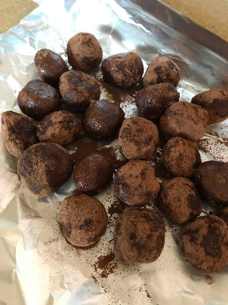 Gluten & Vegan Possible Chocolate Truffles by Blue Thunder