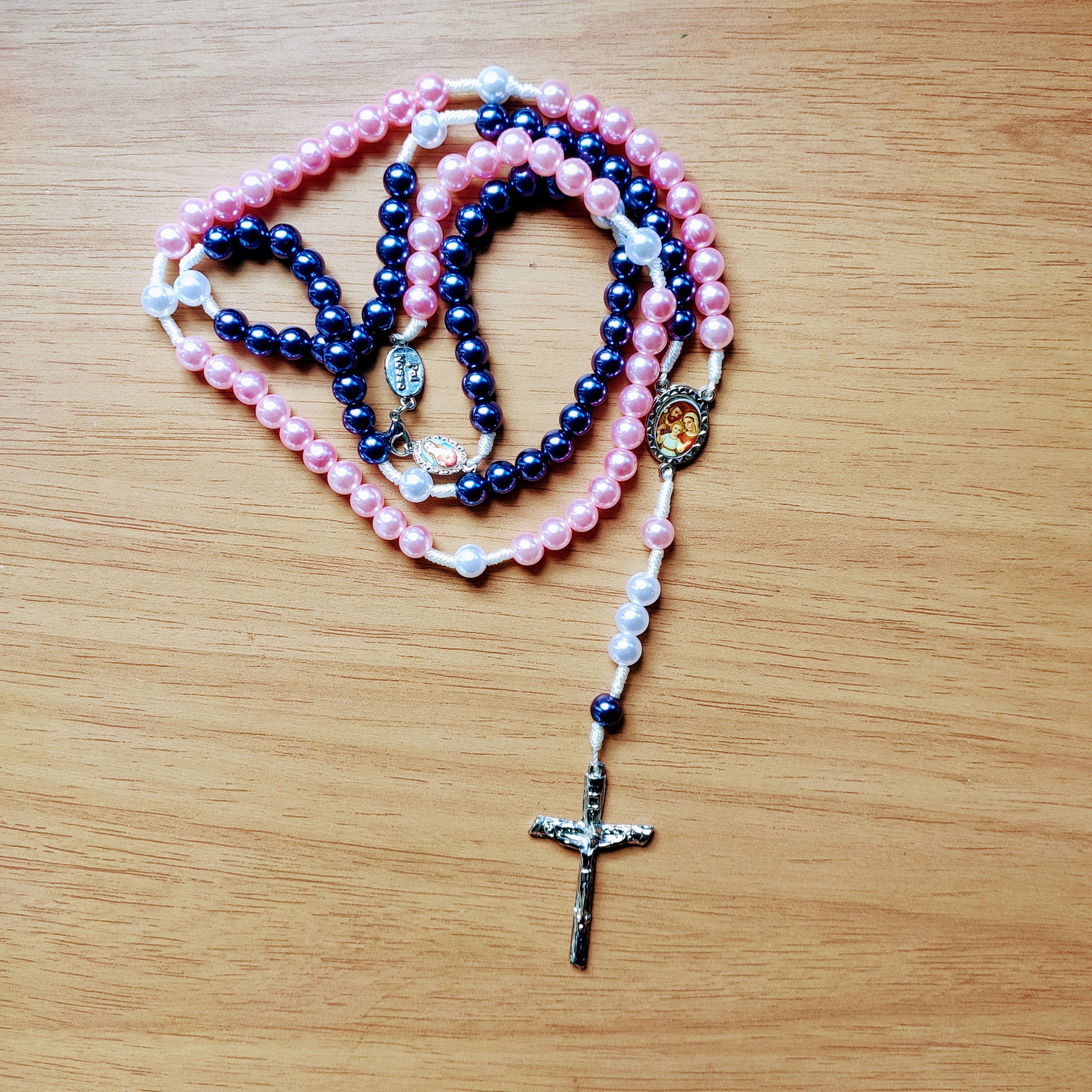 TERÇO DE ACRÍLICO (PÉROLAS) DO CASAL 63CM