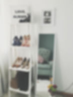 Decora la habitación exhibiendo tus zapatos