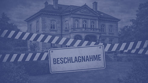 Beschlagnahmte Villa mit Absperrband und Schild.