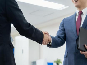 【外国人雇用】企業が知っておくべき手続きと注意点
