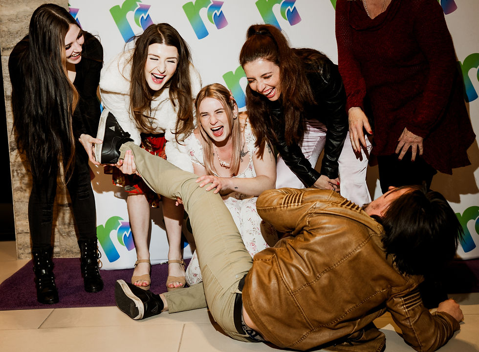 It’s all jokes, jabs, and genius at Network Media’s ‘Roast and React with the Stars’.