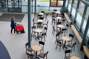 The advantages of using a compact Scrubber Dryer for small spaces