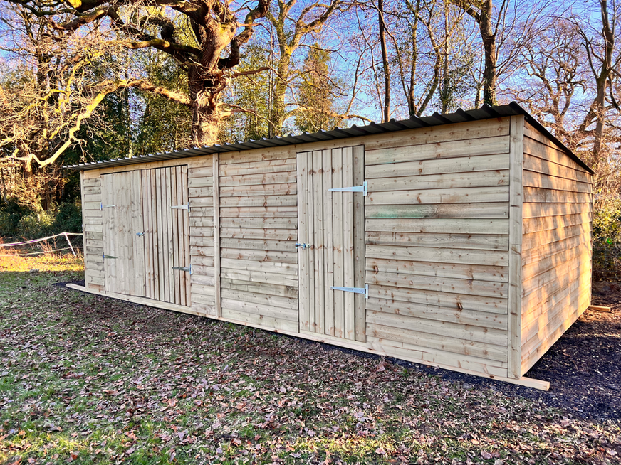 24 x 12 Field Shelter for horses and livestock in Hampshire - view 8