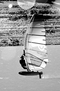 windsurf_planche a voile_lac_serre poncon_foil_windfoil_