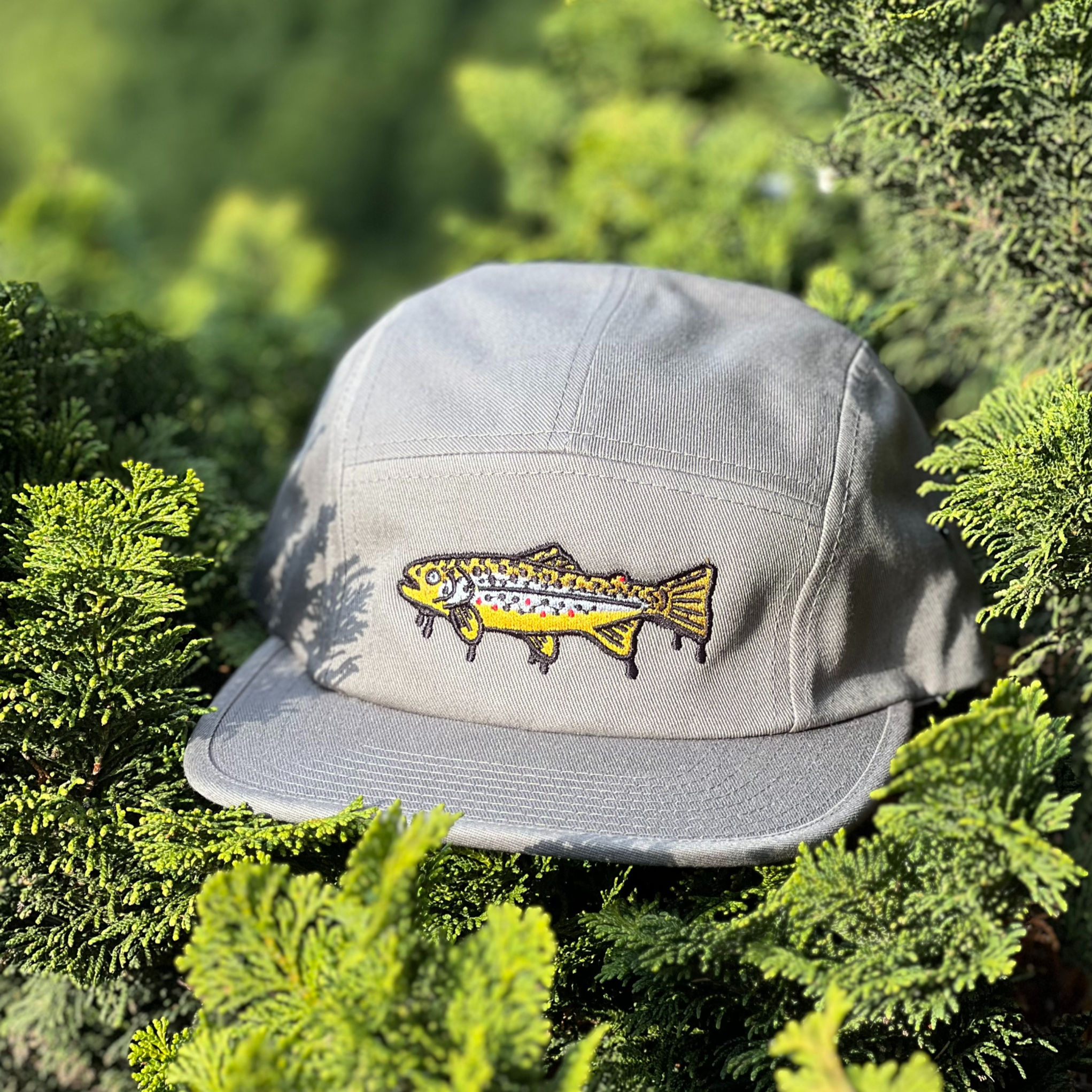 CREEKSIDE Drippin' Brown 5-Panel Hat (Grey)