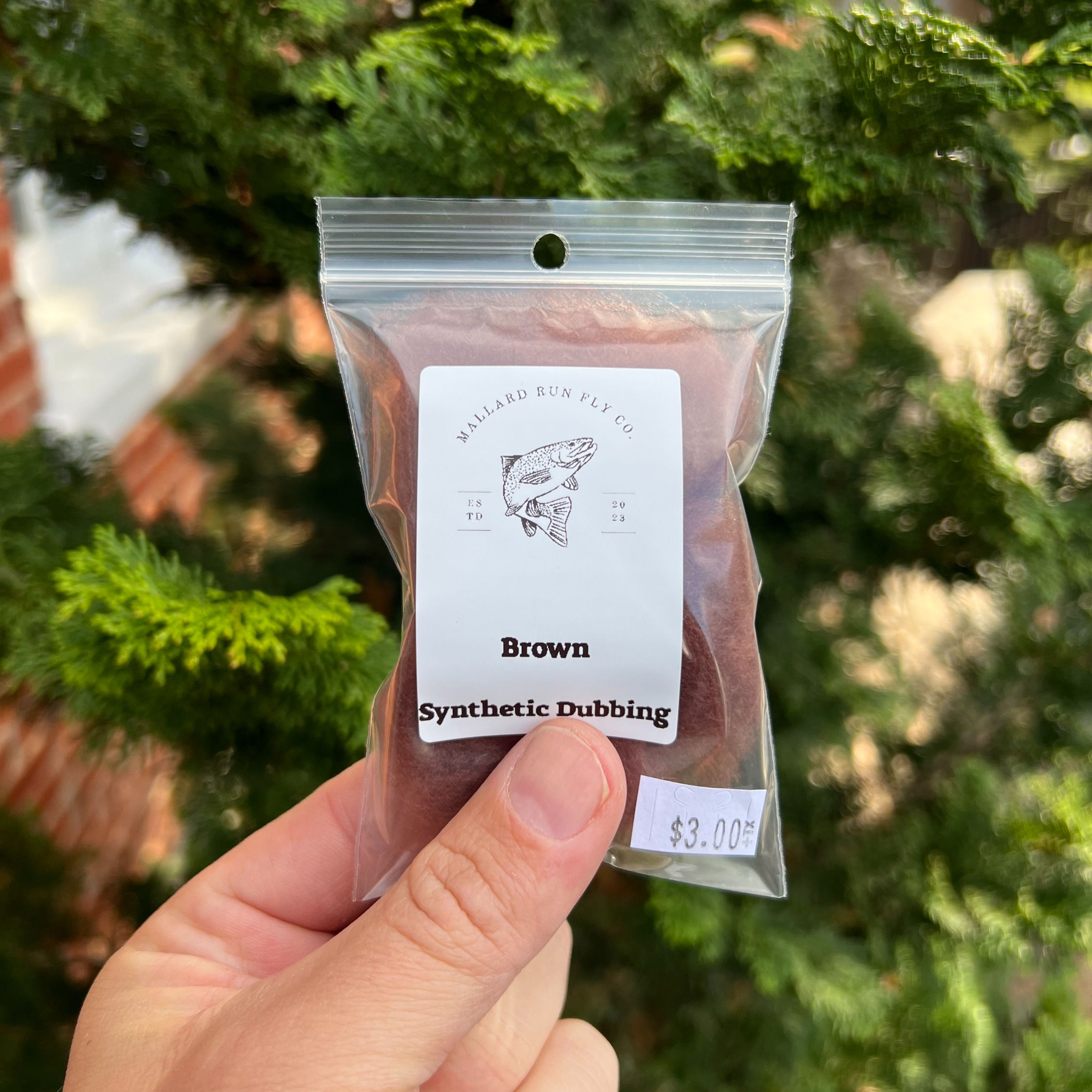 Mallard Run Fly Co. - Brown Synthetic Dubbing
